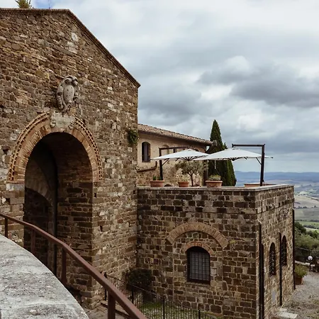 Vecchia Oliviera Hotel 3*