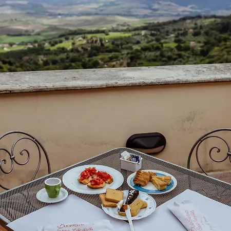 Vecchia Oliviera 3* Montalcino