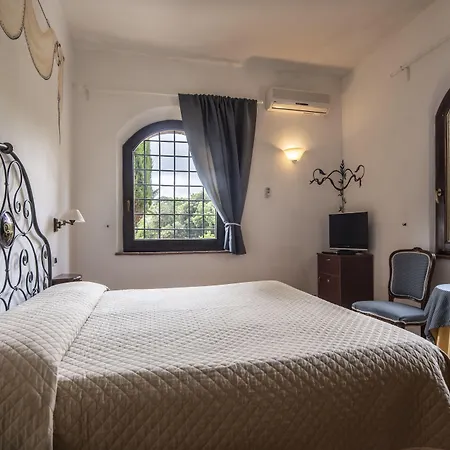 Vecchia Oliviera Hotel